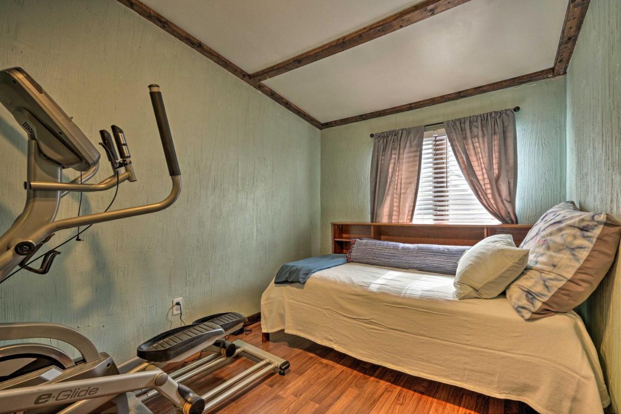 Comfortable Craftsman Home - 2 Miles To Ub Campus! Buffalo Kültér fotó